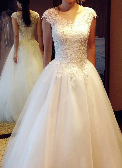 Tulle Wedding Dress Ball-gown/princess V-neck Court Train With Appliqued