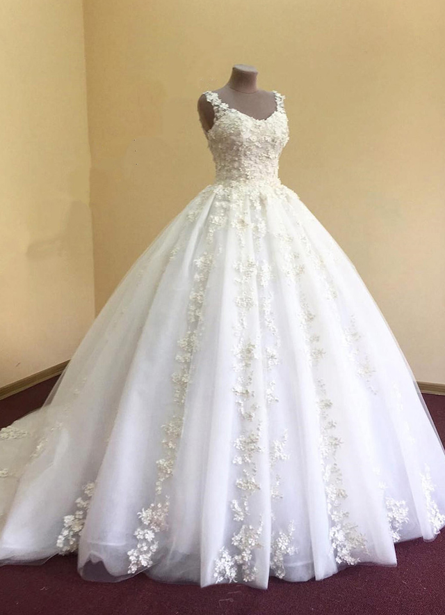 Tulle Wedding Dress Ball-gown/princess Scoop Neck Chapel Train With Appliqued