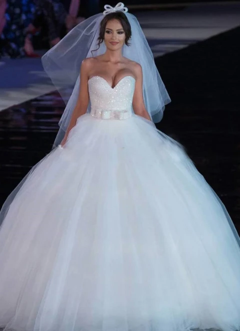 Tulle Wedding Dress Ball-gown/princess Strapless Long/floor-length With Beaded