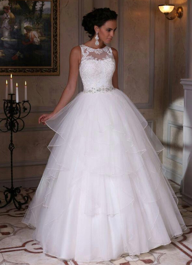 Tulle Long/floor-length Ball Gown Sleeveless Bateau Covered Button Appliqued Wedding Dress