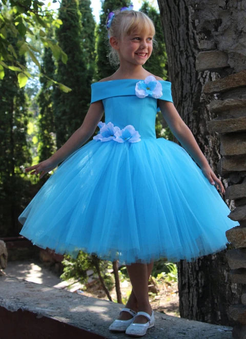 Ball-gown/princess Off The Shoulder Knee-length Tulle Flower Girl Dresses With Flower