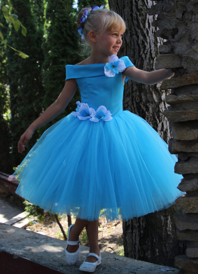 Ball-gown/princess Off The Shoulder Knee-length Tulle Flower Girl Dresses With Flower