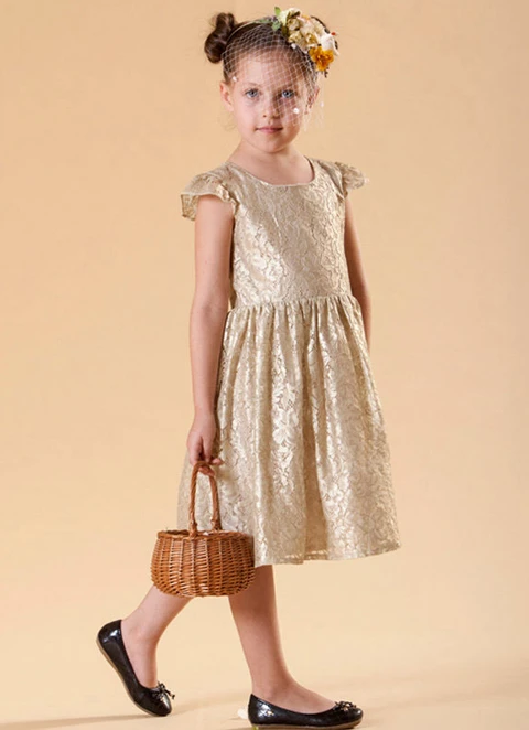 A Line Knee-length Scoop Sleevesless Lace Flower Girl Dresses