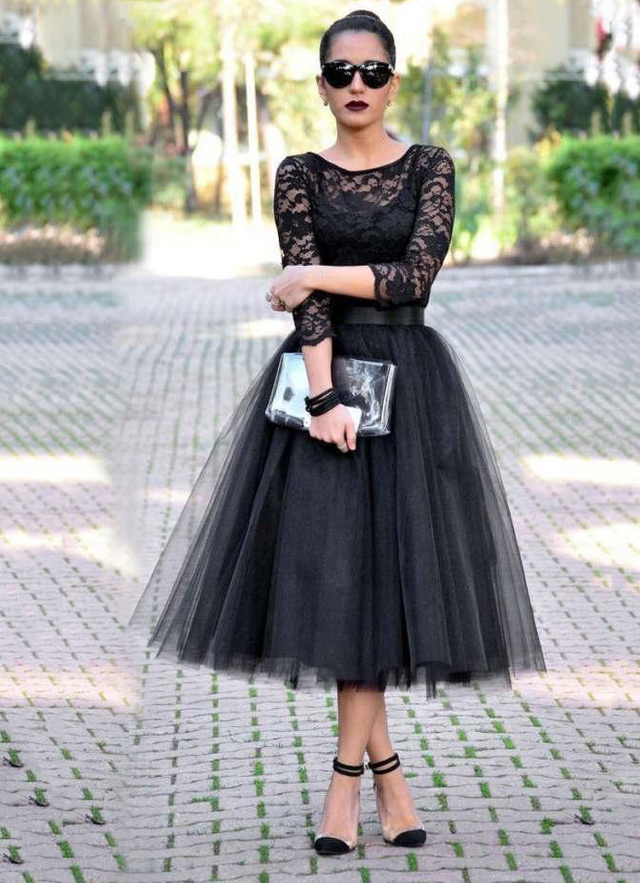 Tulle Tea-length A-line/princess 3/4 Sleeve Scoop Appliqued Dresses