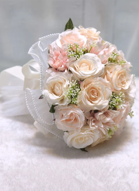 Champagne Roses Round Hand Bouquet