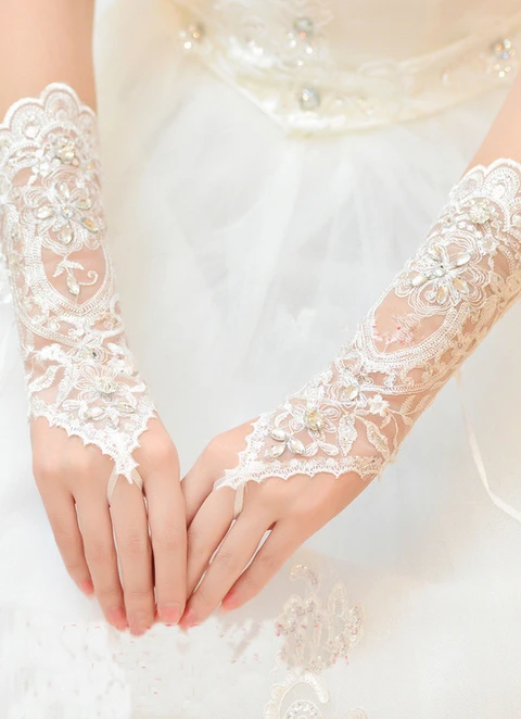 Lace Long Fingerless Wedding Gloves